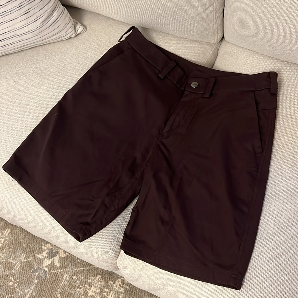 Lululemon Men’s ABC Classic Fit Short 9”